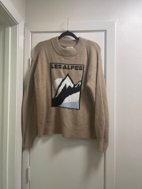 Universal Thread Beige Crewneck Sweater with Mountain Graphic
